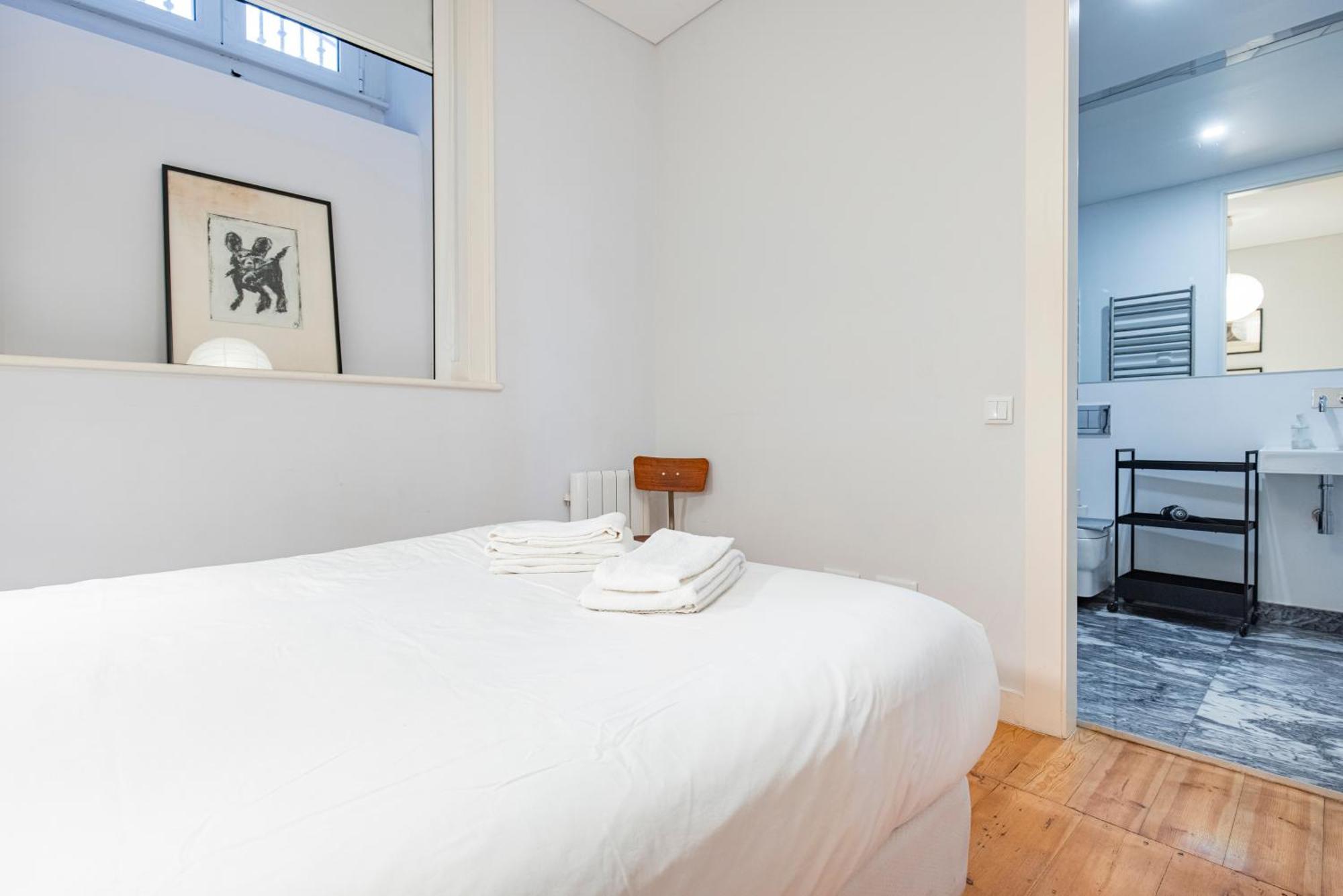 ליסבון Castelo Design Aparment W/ Balcony & Super View By Lovelystay מראה חיצוני תמונה