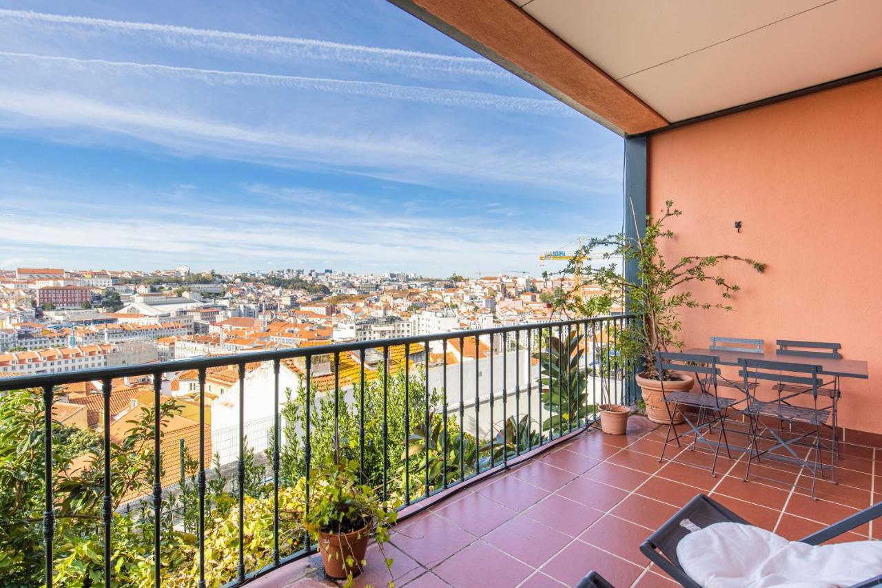 ליסבון Castelo Design Aparment W/ Balcony & Super View By Lovelystay מראה חיצוני תמונה