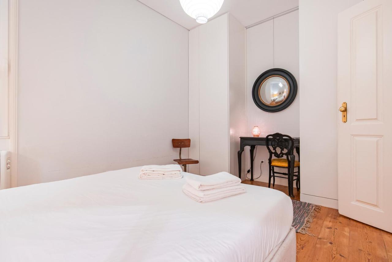 ליסבון Castelo Design Aparment W/ Balcony & Super View By Lovelystay מראה חיצוני תמונה
